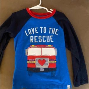 Gap Valentine’s long sleeve shirt